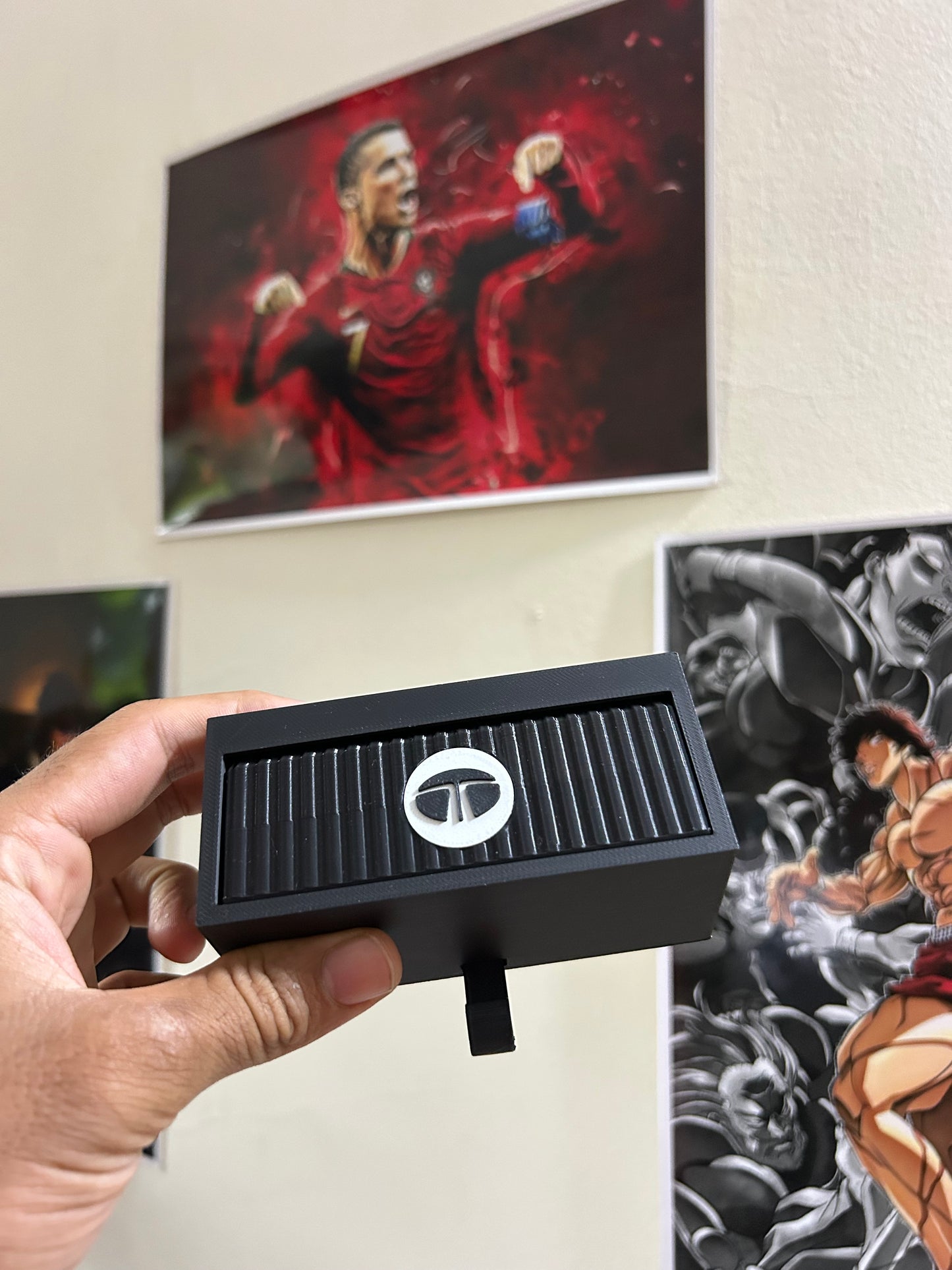 Garage key holder (hot wheels not included)