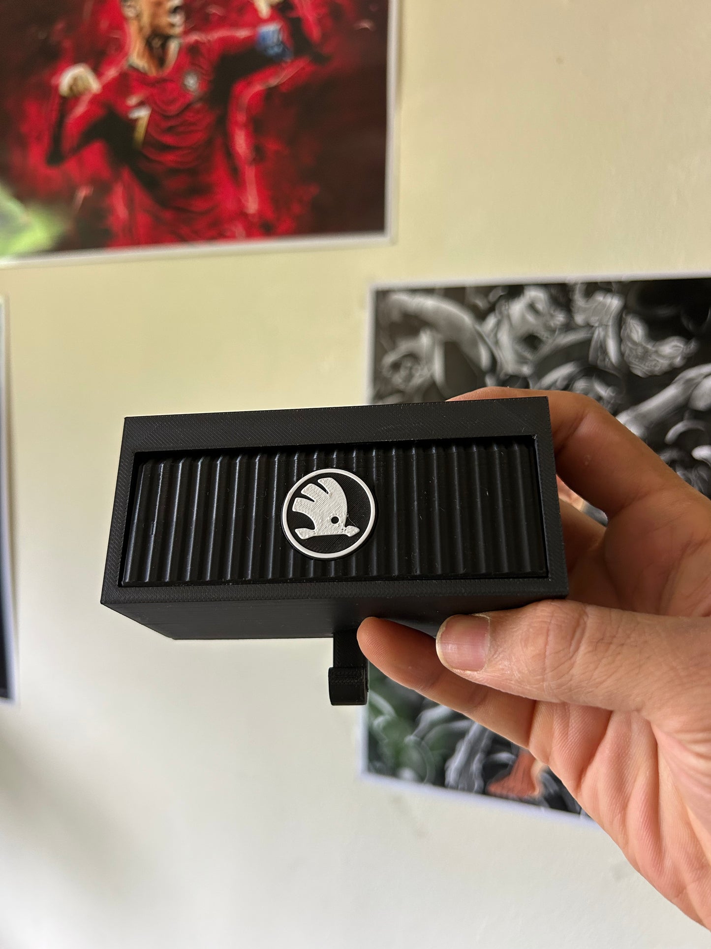 Garage key holder (hot wheels not included)
