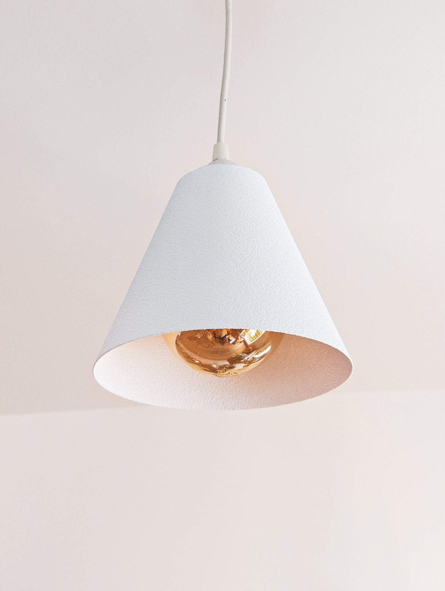 Solace Cone Pendant Lamp – 3D Printed Minimal Matte Ceiling Light