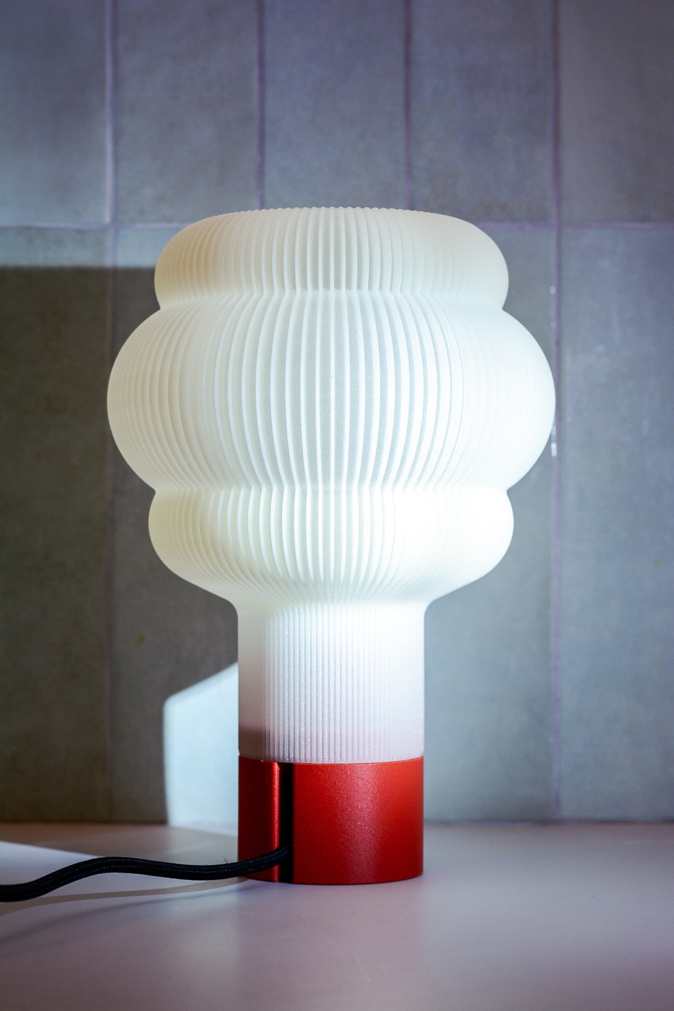 Nimbus Bloom Table Lamp - Soft Glow Cloud-Inspired Designer Light