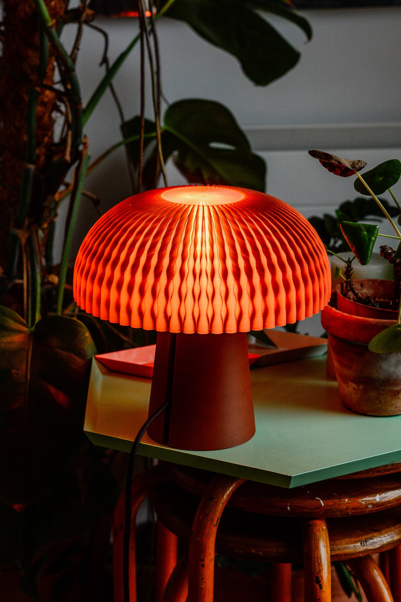 Emberdome Mushroom Lamp – 3D Printed Modern Bedside & Table Lamp - Layerlabs