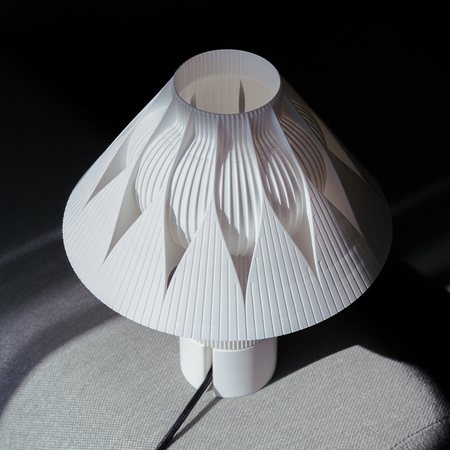 Rosace Origami Lamp – 3D Printed Geometric Modern Bedside & Table Lamp