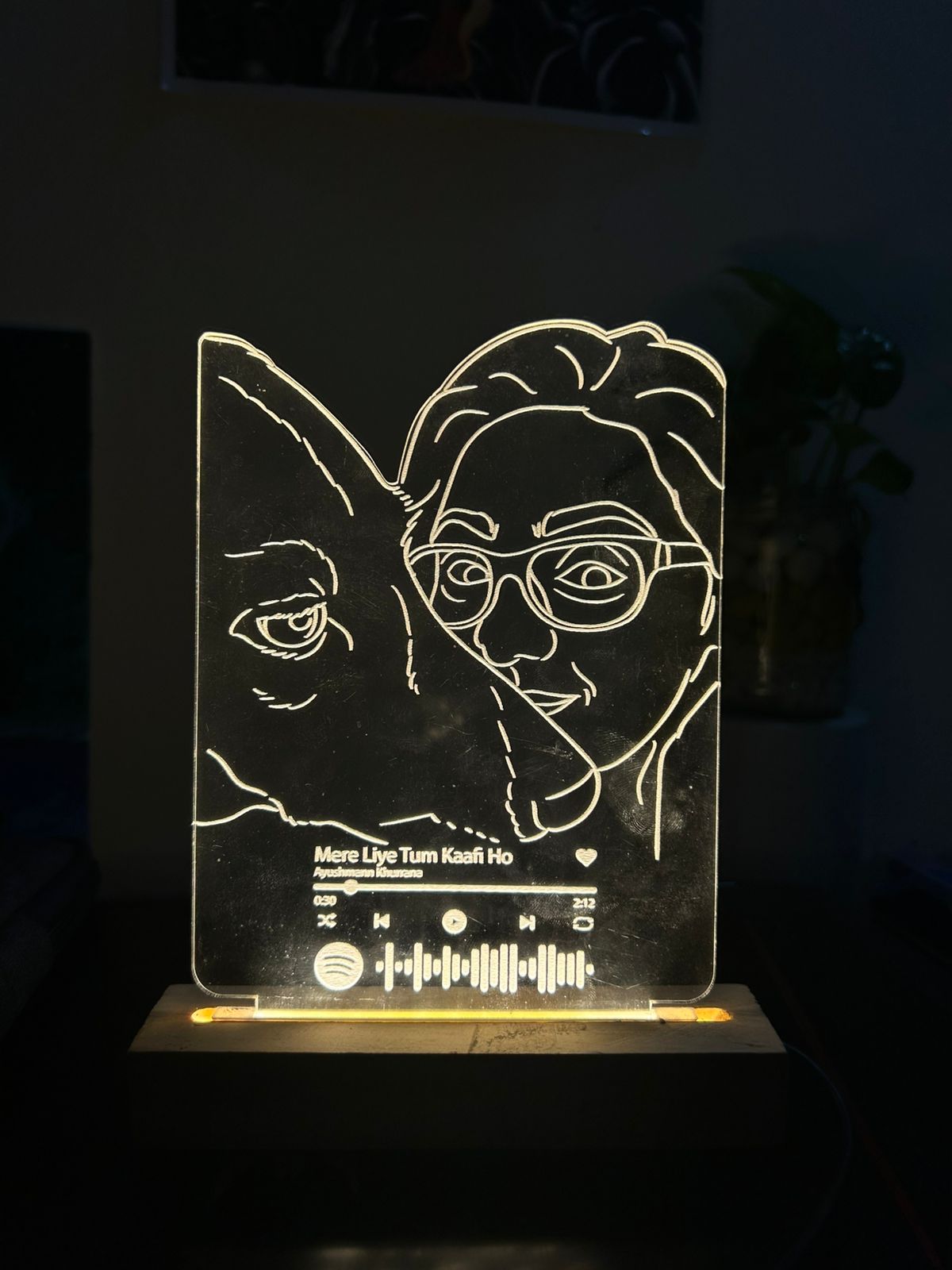 Illusion Lamp – Custom Photo & Spotify Song